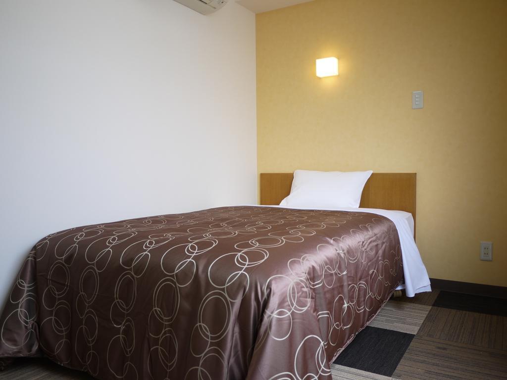 Hotel Select Inn Shikoku Chuo Shikokuchuo Стая снимка